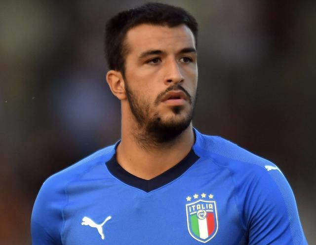 瓦纳史瑞昌领先亚巡澳门公开赛次轮，郑蕴和张进晋级