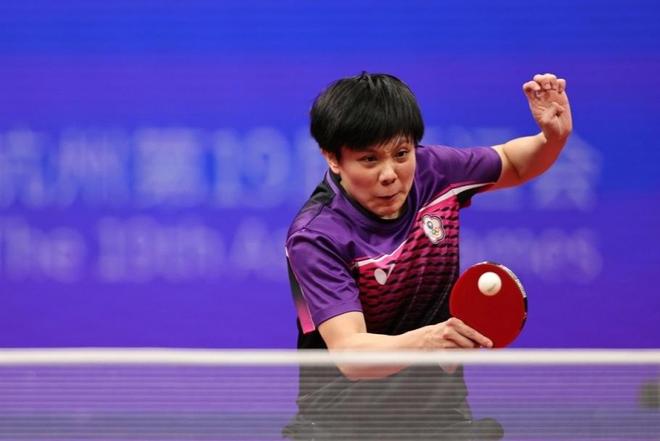 利用短传和 利用短传和