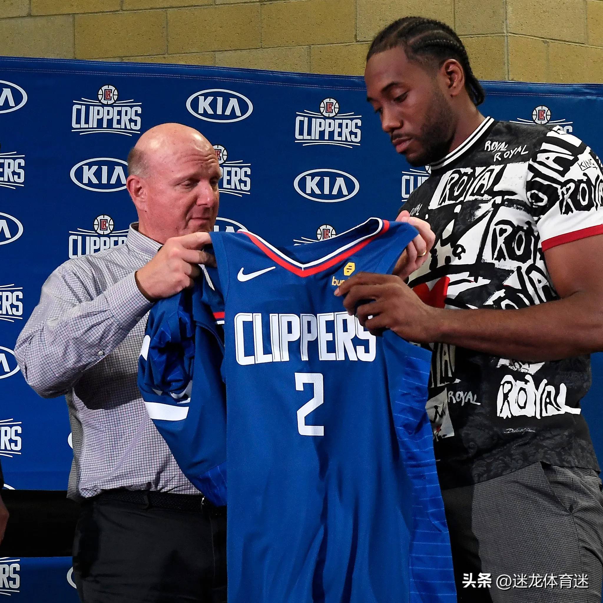 群更易面临 群更易面临