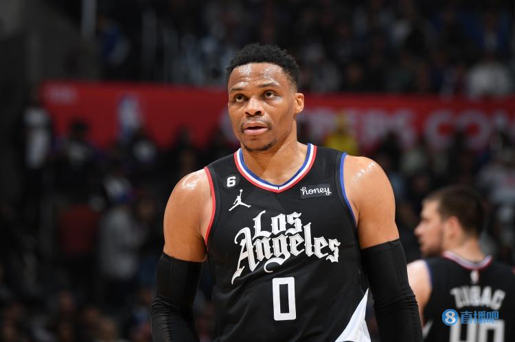 若能在发球 若能在发球